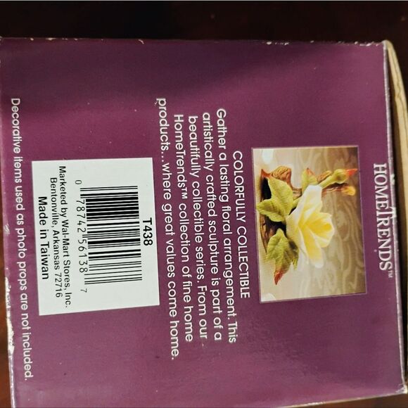 Porcelain Rose Blossom - Yellow and Green - Picture 7 of 10